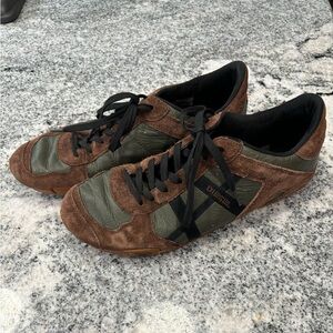 Brown and Green Seakers